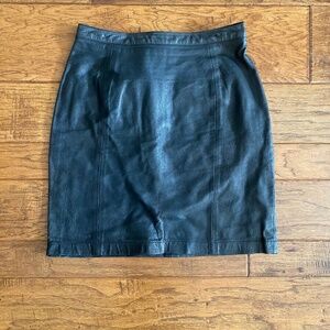 Vintage Wilsons Black Leather Mini Skirt Size Small